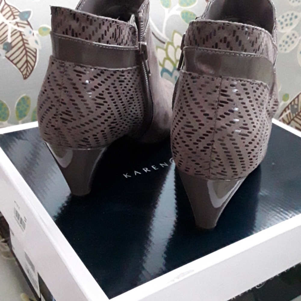 Booties - Picture 3 of 7